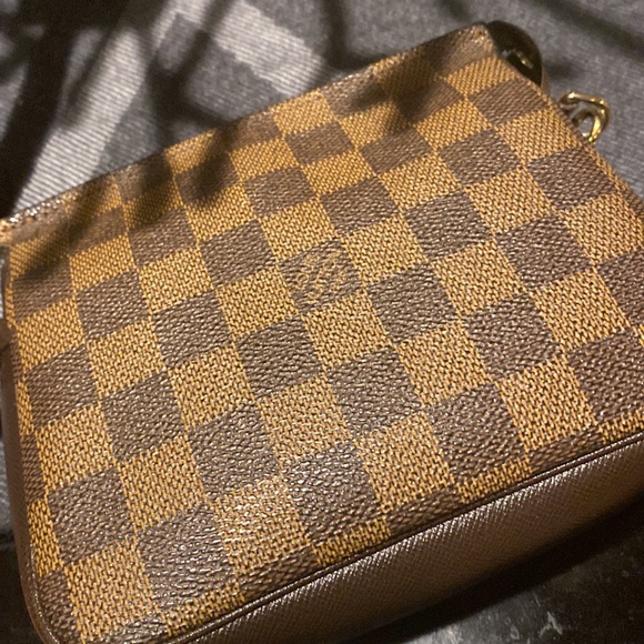 Authentic Louis Vuitton Damier Trousse Pochette Bag Make an offer - Picture 9 of 16